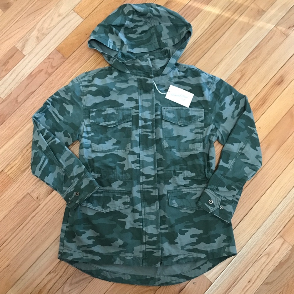 Universal Thread Long Sleeve Anorak Jacket with Hood in Camo Green Grey Small